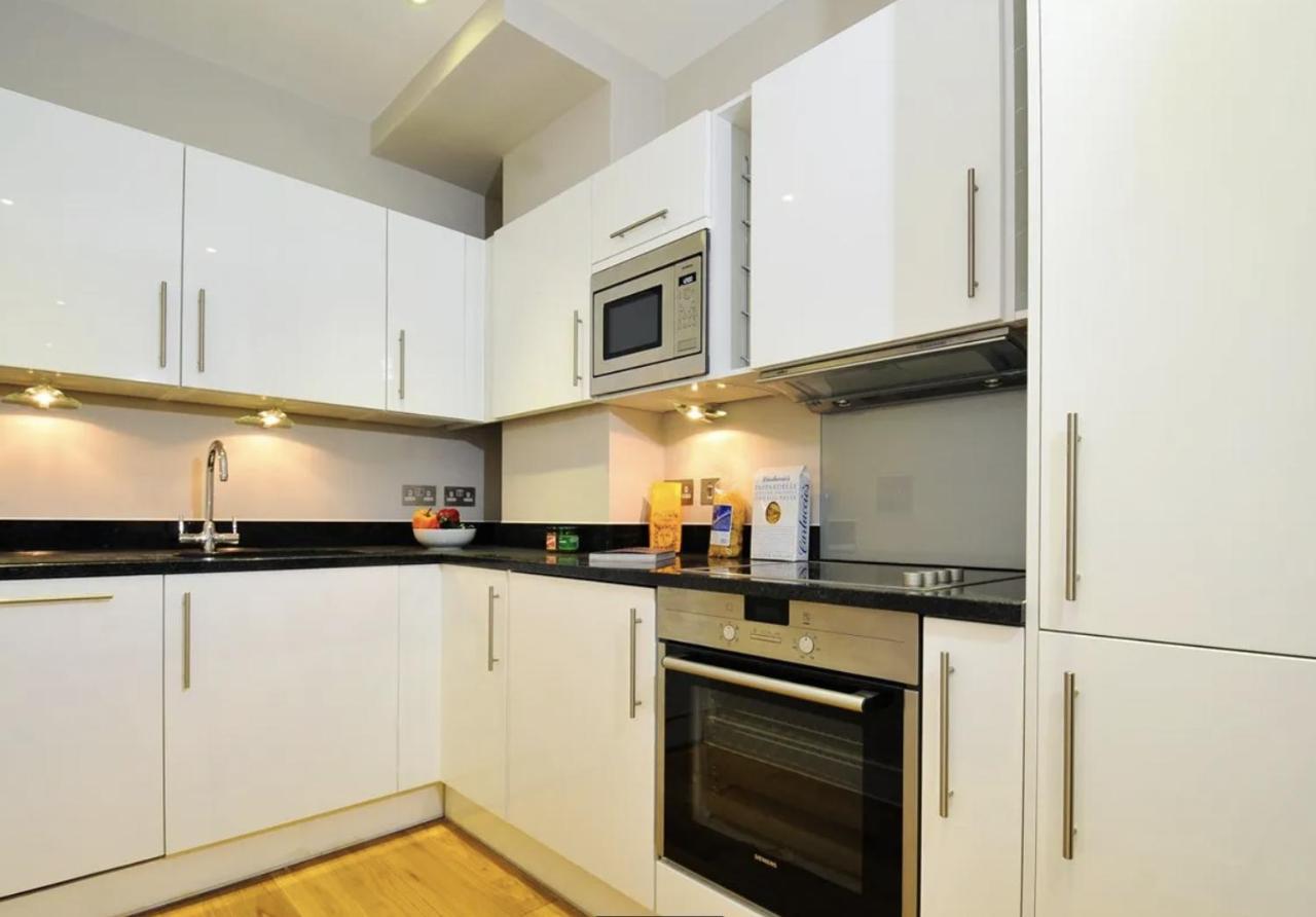 Апартаменты Entire London Studio With Kitchenette Экстерьер фото